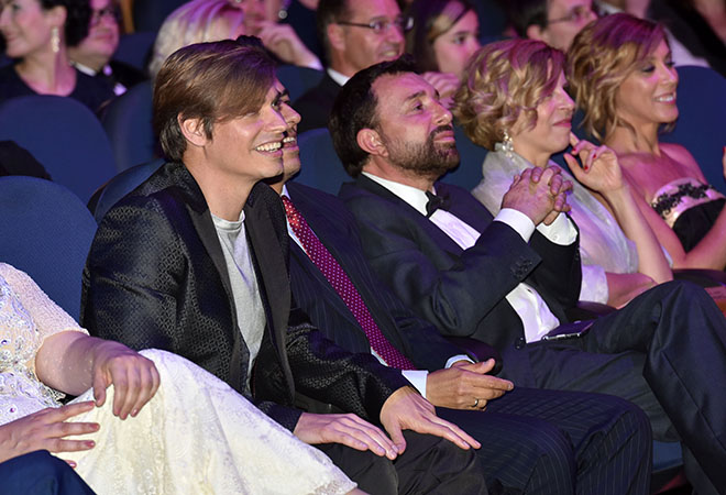 Aluvión de famosos en los Premios Latinos