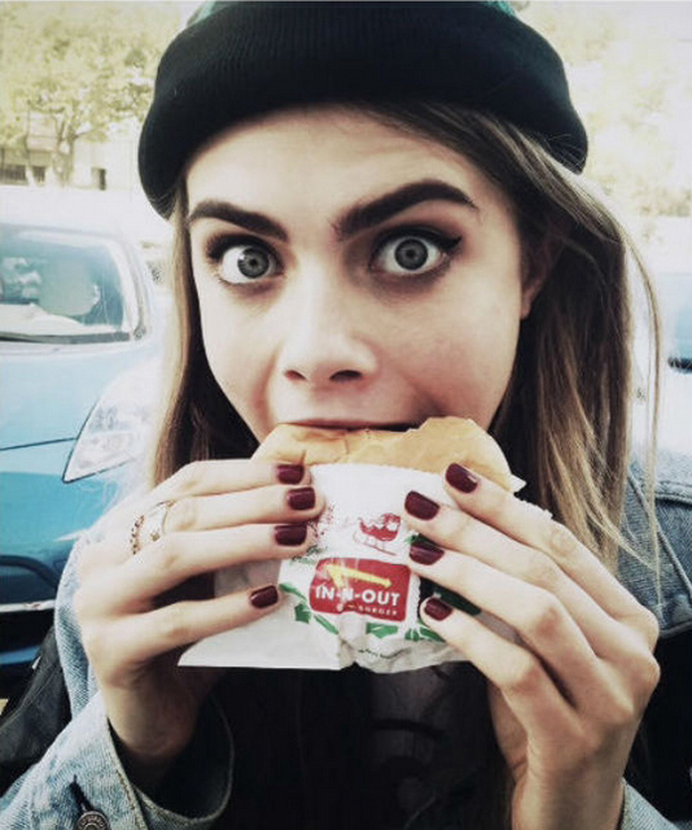 Cara Delevingne hamburguesa