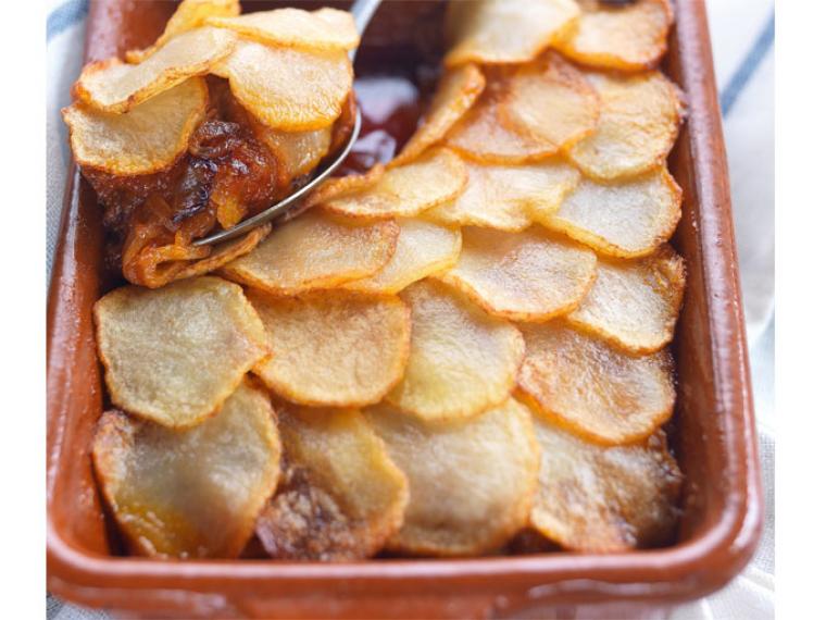 Milhojas de patata con sobrasada y miel