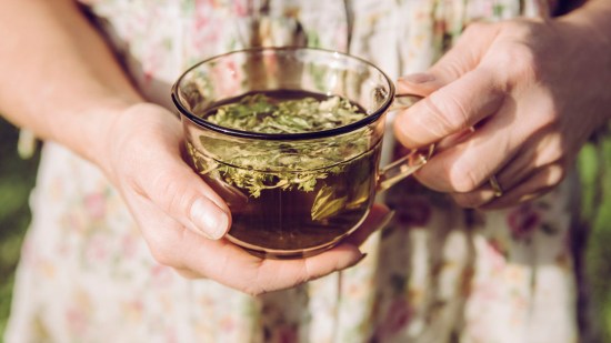 10 infusiones gases vientre plano