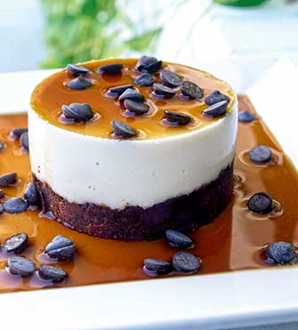 Tarta de Queso y Chocolate con Salsa Negra