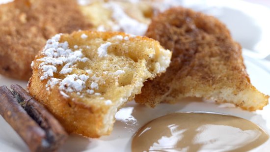 Torrijas con natillas de café
