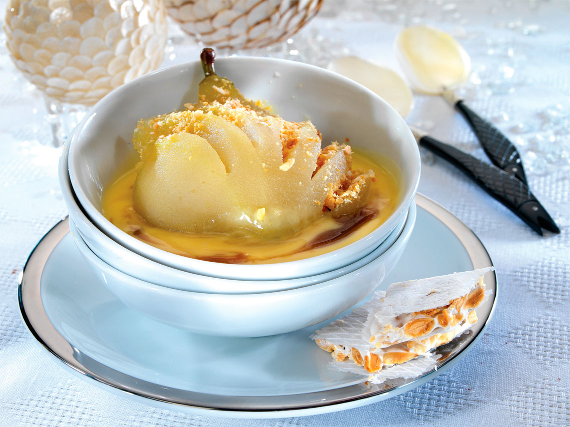 Peras con turrón de Alicante