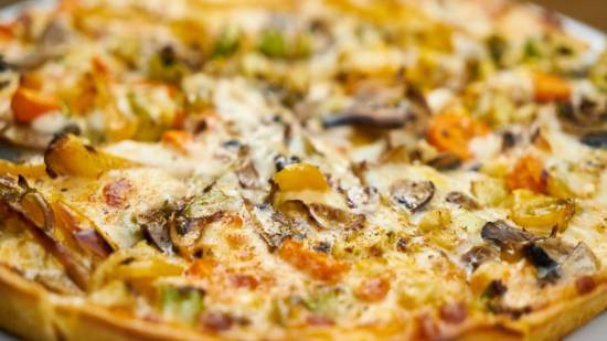 Pizza de champiñones proteica