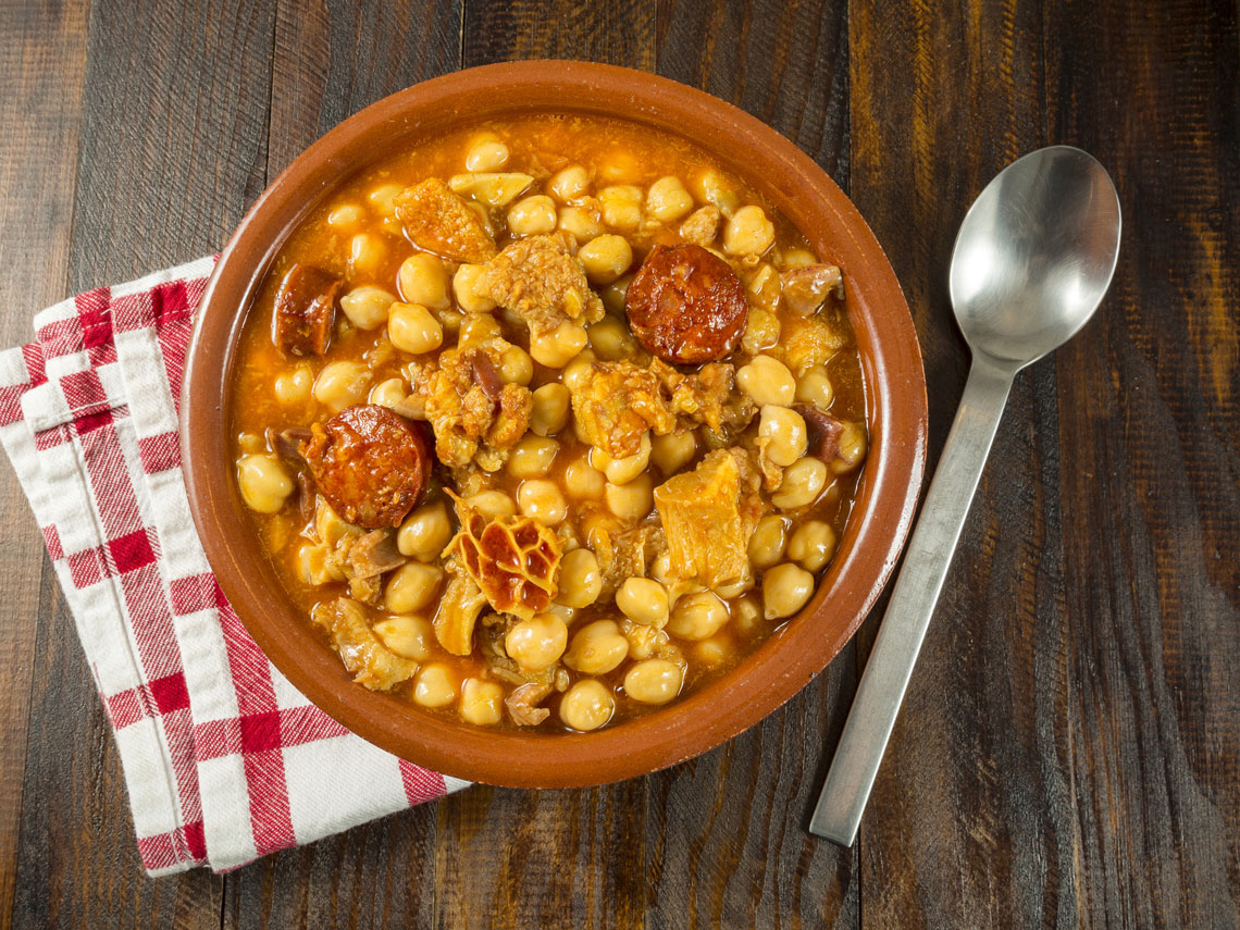 Callos con garbanzos. Receta con conservas