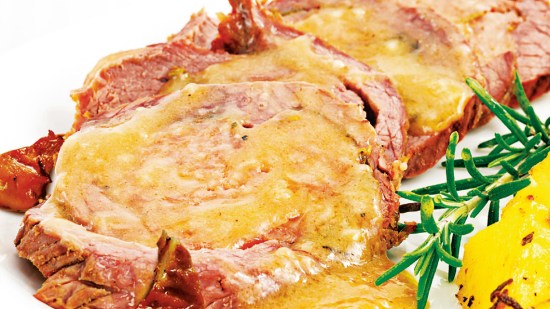 Redondo de ternera con salsa de chutney