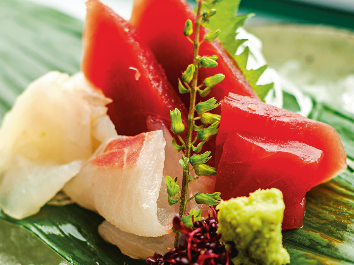 Sashimi de atún rojo y lubina