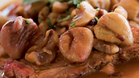 Lomo guisado con castañas