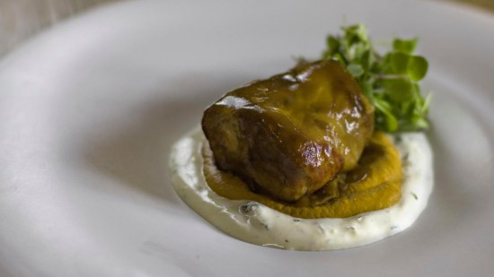 Paletilla de cordero local al estilo moruno
