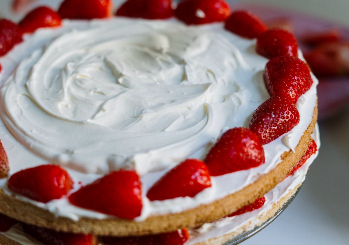 pastel de fresa y nata