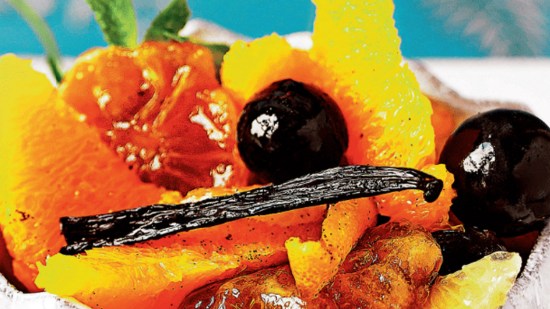 Ensalada de fruta con jarabe de canela y vainilla