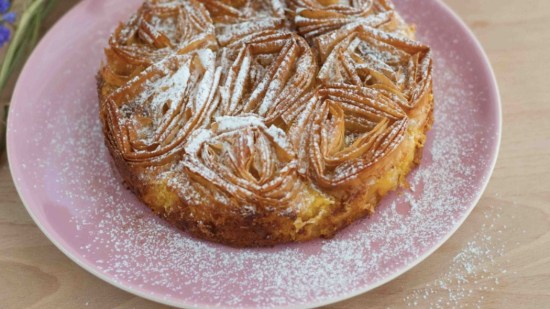 Ruffled milk cake: el pastel de leche griego más bonito