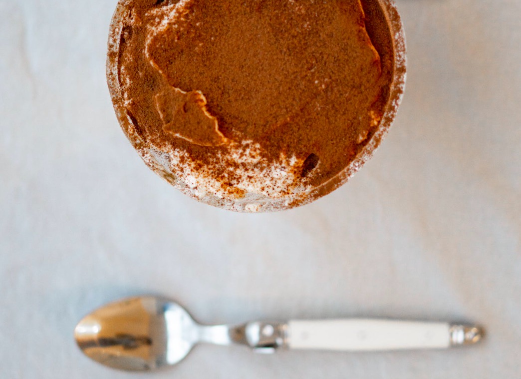 Vasitos de tiramisú: postre para sorprender a tus comensales