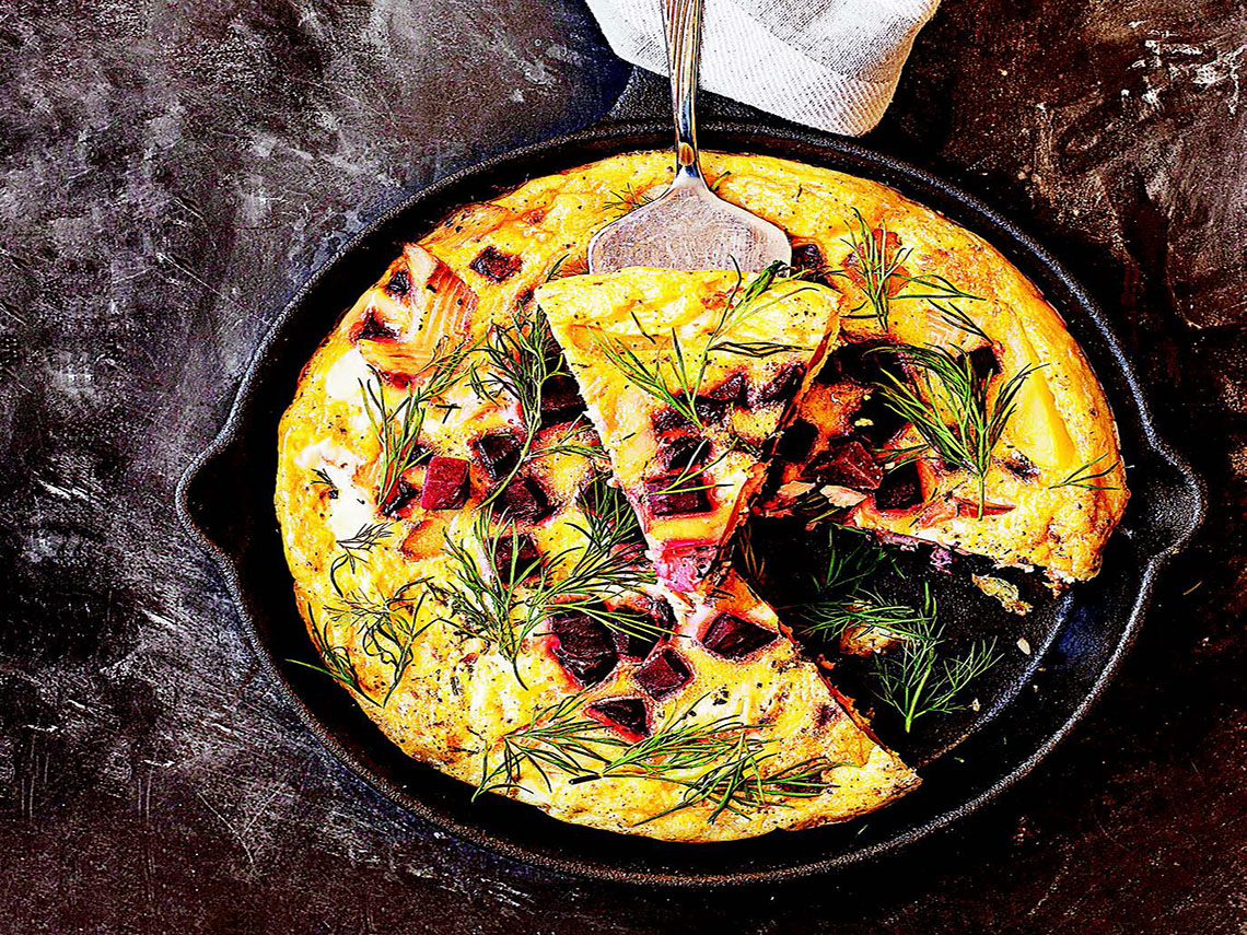 Tortilla de jurel con remolacha