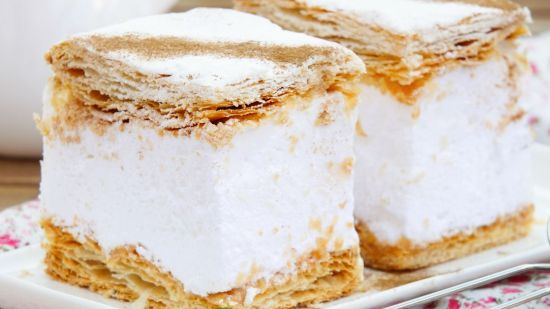 Milhojas de nata