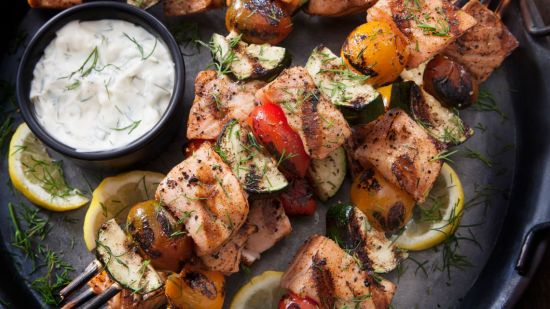 Brochetas de Salmón marinado en eneldo