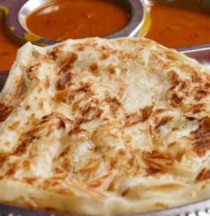 Roti canai, un tipo de pan típico del Sudeste Asiático