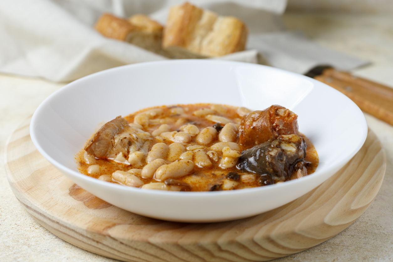 Fabada asturiana. Uno de los platos más típicos de Asturias.