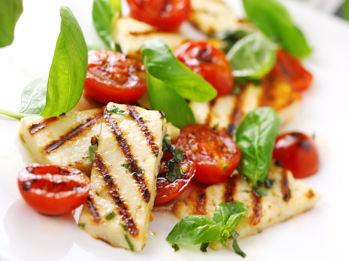 halloumi a la parrilla