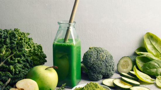 Cómo hacer un batido de té verde matcha