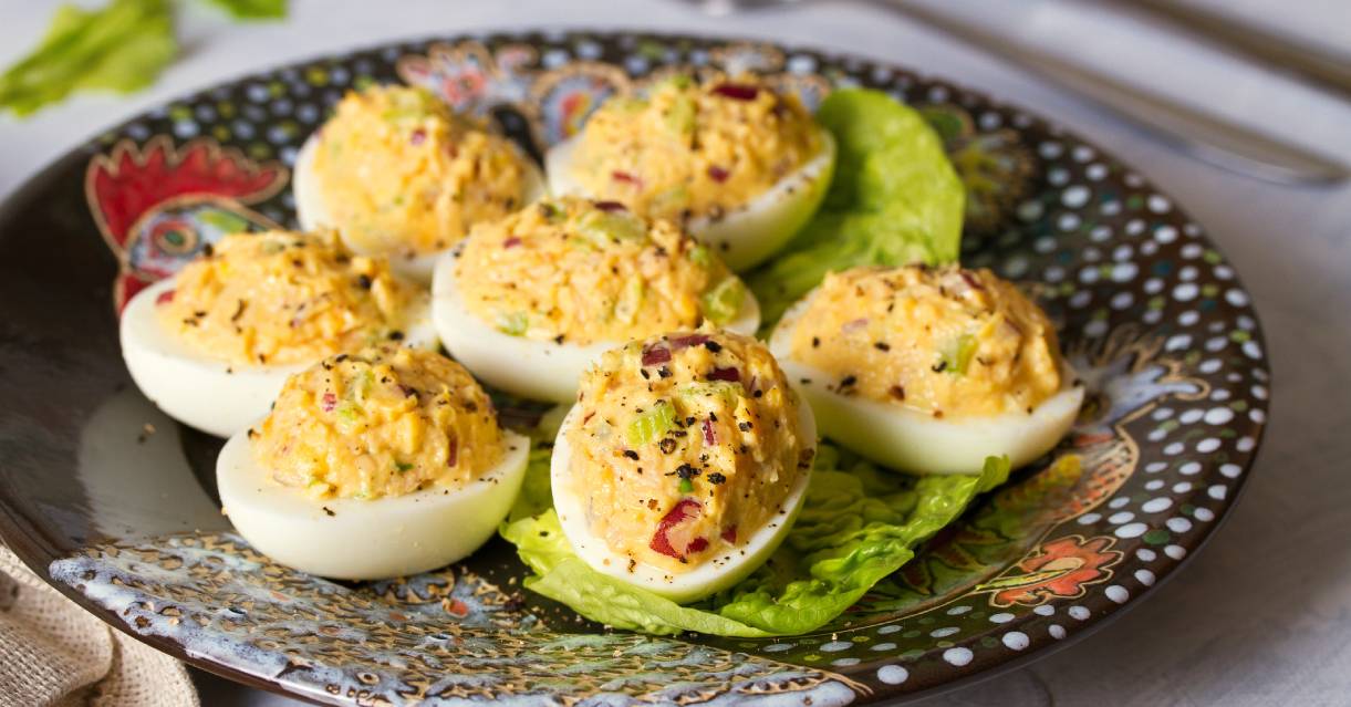 Huevos rellenos: versiones para reinventar este clásico del verano