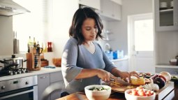 10 trucos para acabar con los kilos de más en la cocina