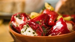 La receta de pimientos rellenos que harás en un santiamén