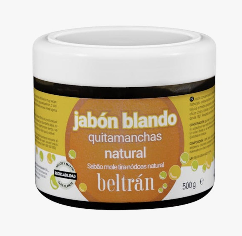 El jabón quitamanchas Beltrán de Mercadona que triunfa para quitar manchas y que es eficaz en cualquier superficie