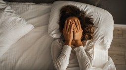 cómo afecta el insomnio a los problemas de salud mental