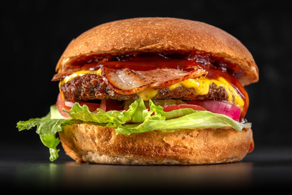 5 alimentos que engordan más que una hamburguesa
