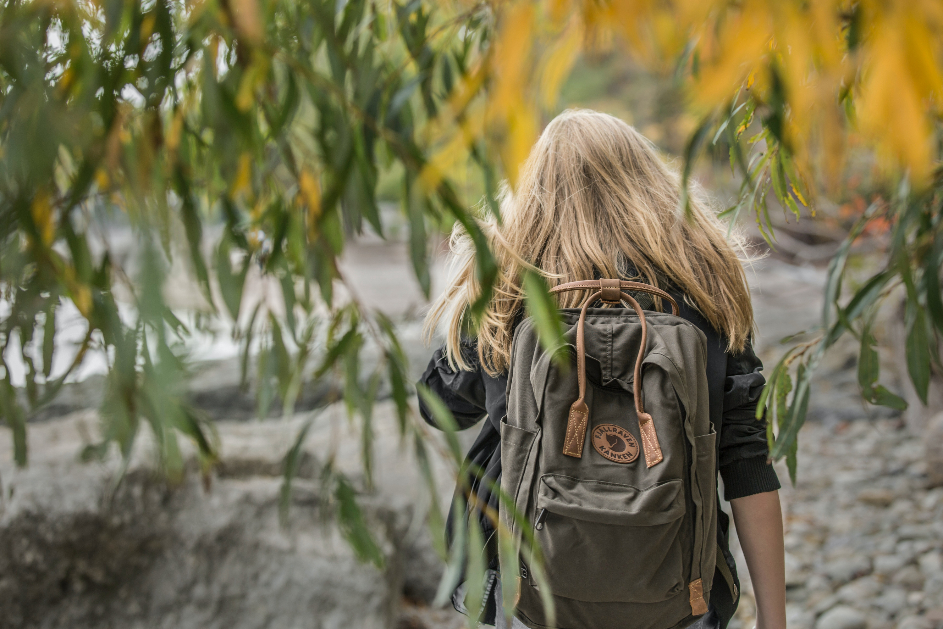 Alcampo tiene la mochila perfecta para viajar con poco equipaje este verano por menos de siete euros