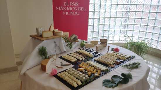 Quesos Don Apolonio se alza con el galardón al mejor queso en los Premios Alimentos de España 2023