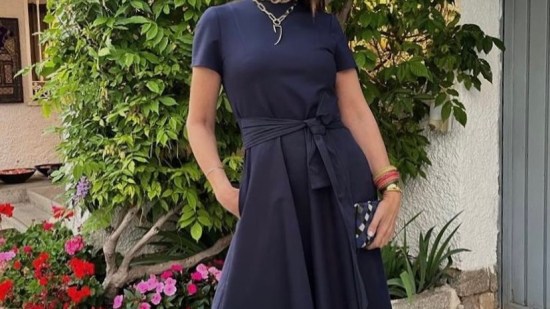 Rebajas de Sfera: ocho vestidos que triunfan entre las mujeres de +50 porque son baratos, cómodos y bonitos