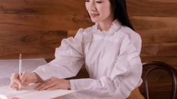 Los trucos de Marie Kondo para mantener el orden en el escritorio en la vuelta a la oficina