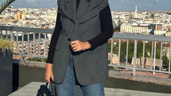 El chaleco de Mango de Vicky Martín Berrocal y otras siete prendas de la firma que amarán las mujeres de +50 porque hacen tipazo y son baratas