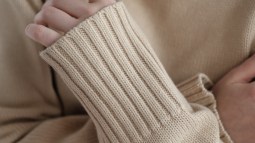 Las mujeres de +50 años están agotando estos seis vestidos de punto de Primark porque son calentitos, holgados y muy baratos