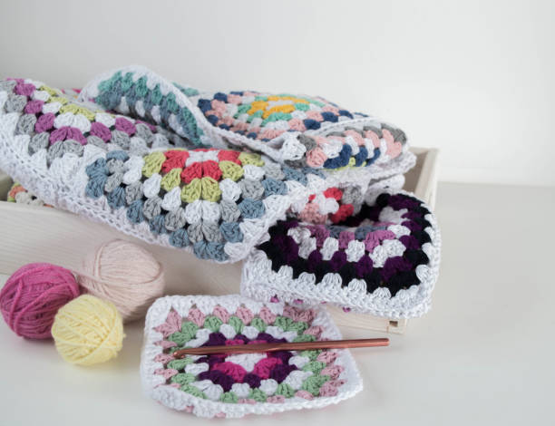 Posaplatos, centros y caminos de mesa a crochet: ideas para vestir tu mesa del comedor