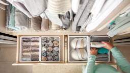 Los dos métodos de Marie Kondo para doblar los edredones y ahorrar espacio en el armario con la mayor eficacia y facilidad