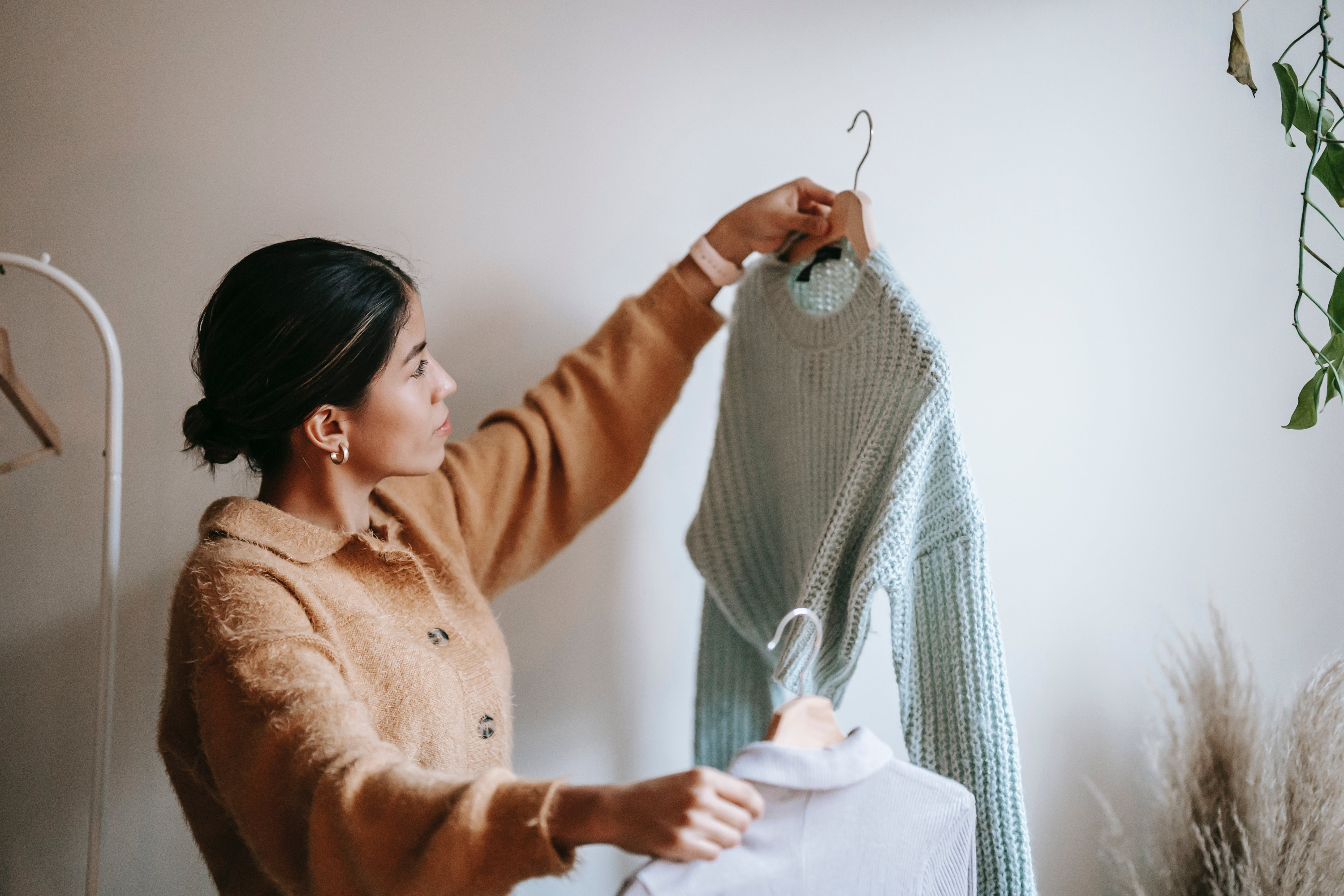 Rebajas de Mango: los conjuntos de punto que amarán las mujeres +50 para este invierno porque son cómodos y baratos