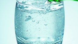 Agua con gas