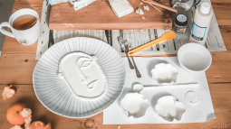 Manualidades con platos desechables: tres ideas sencillas y baratas para convertirlos en decoración para el hogar