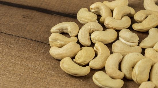 anacardium-3523449_1280