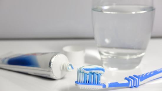 toothpaste-3067570_1280