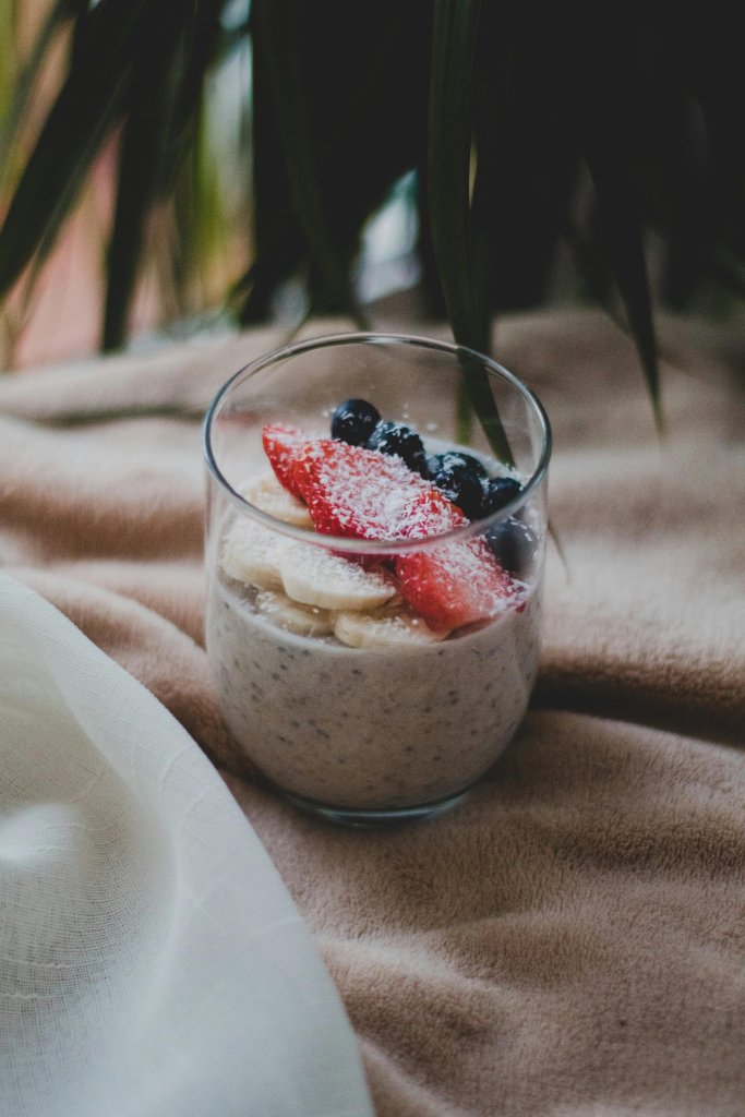 Este licuado de avena, manzana y plátano es la forma más rica y sana de coger fuerzas