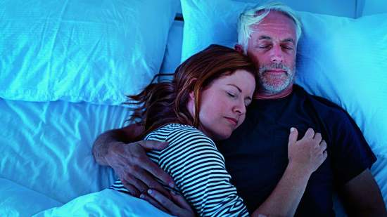 ¿Es mejor dormir sola o acompañada?