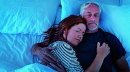 ¿Es mejor dormir sola o acompañada?