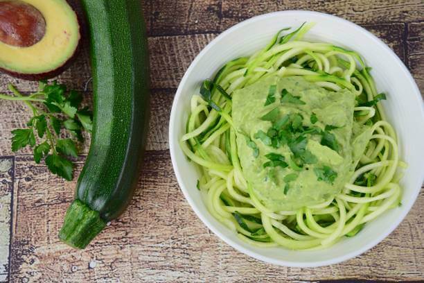 Seis verduras que son más saludables cocinadas que crudas