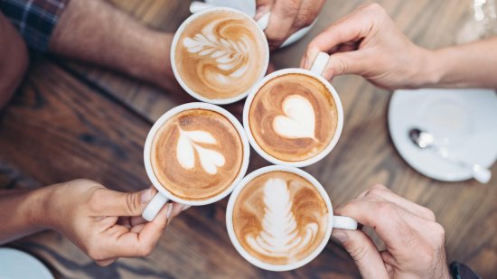 ¿Se puede tomar café con leche en el ayuno intermitente?