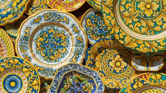 Las vajillas más buscadas de Carrefour, Primark o Tiger para presumir de mesa esta primavera: muy económicas y coloridas