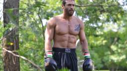 Can Yaman.